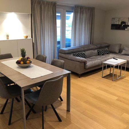 Sunny Apartment Ana Medulin Exterior photo